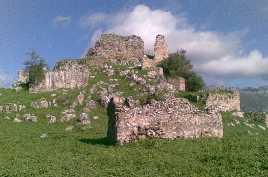 Castillo de Aznalmara, Spain